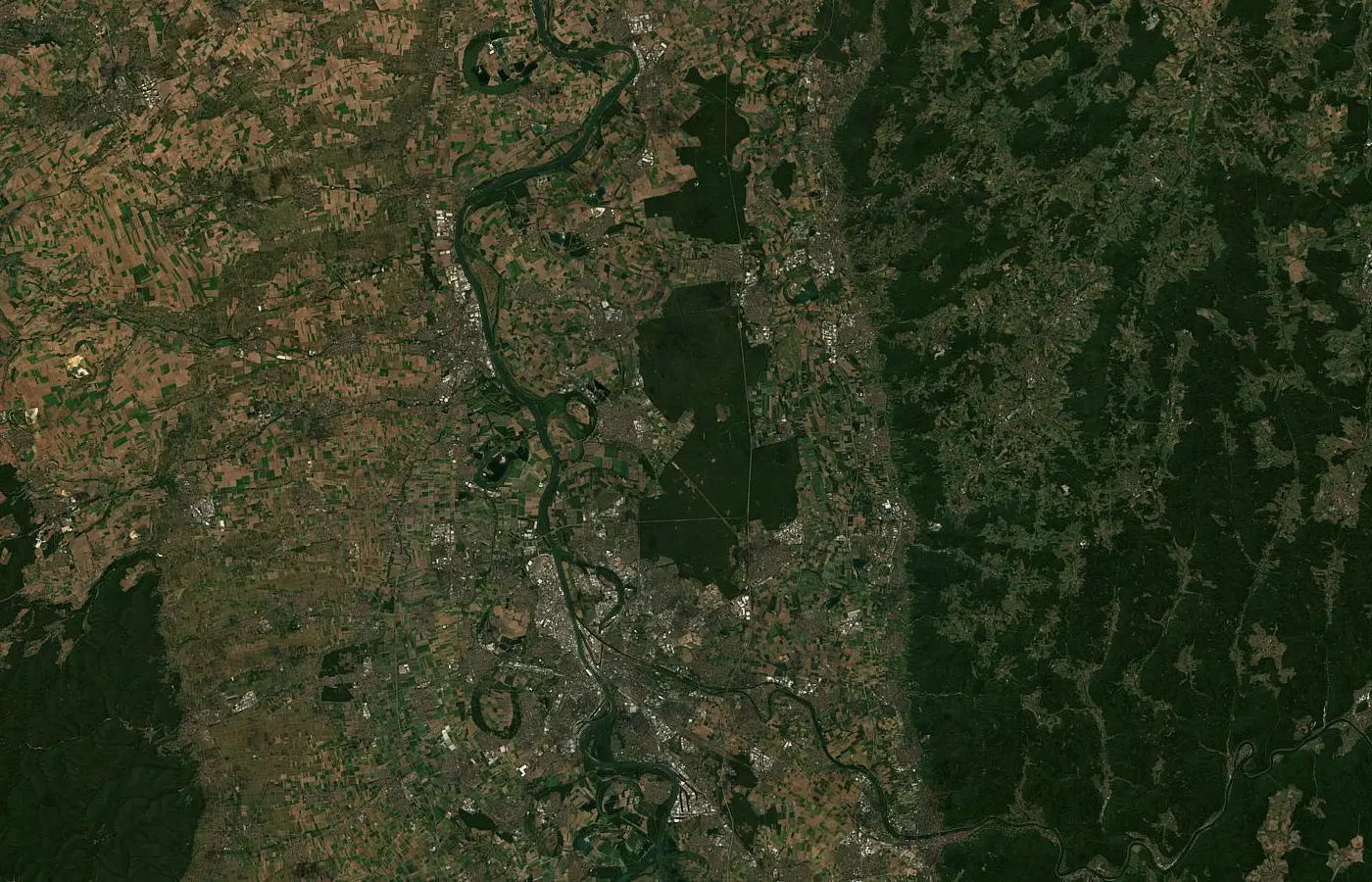 Satellitenbild der Region um Lampertheim
